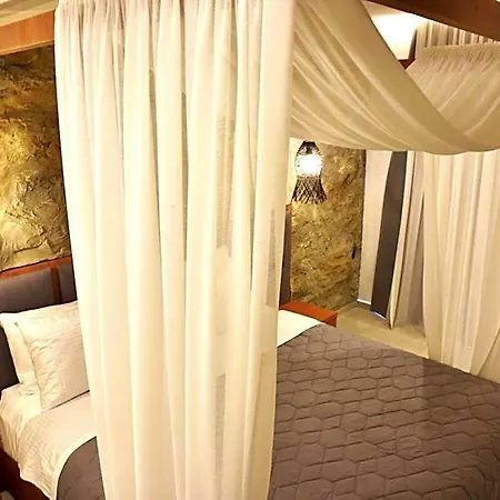 Rafael Hotel-adults Only לינדוס